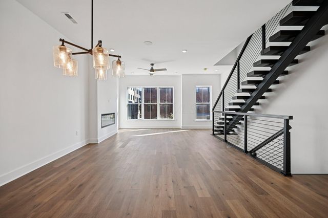 284 Dickenson Street, Columbus, OH 43215