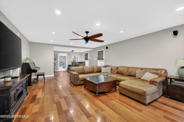 1 Persimmon Drive, Jackson, NJ 08527