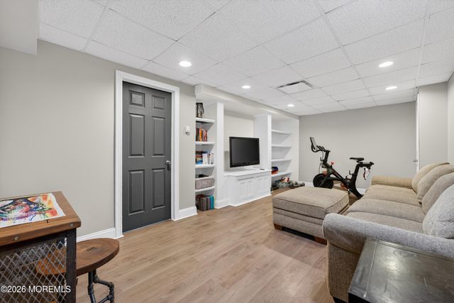 1 Persimmon Drive, Jackson, NJ 08527