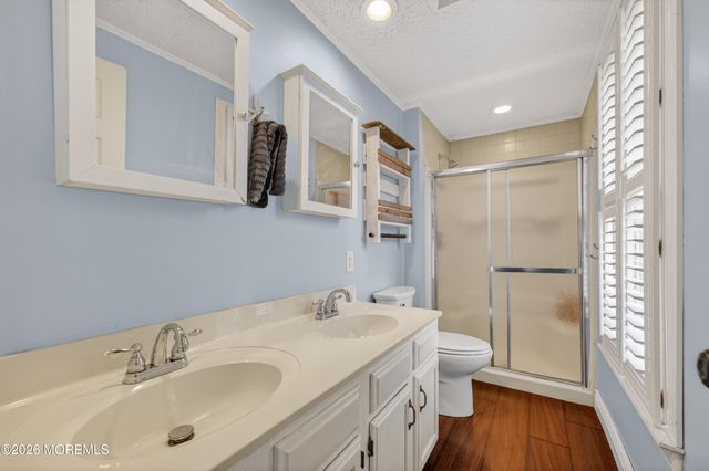 1 Persimmon Drive, Jackson, NJ 08527