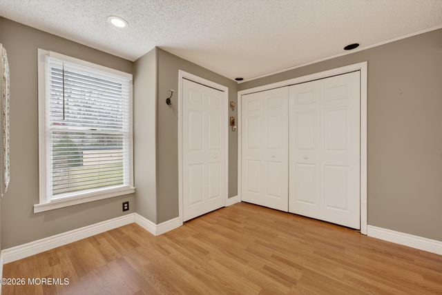 1 Persimmon Drive, Jackson, NJ 08527