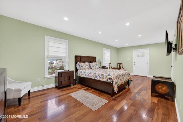 1 Persimmon Drive, Jackson, NJ 08527