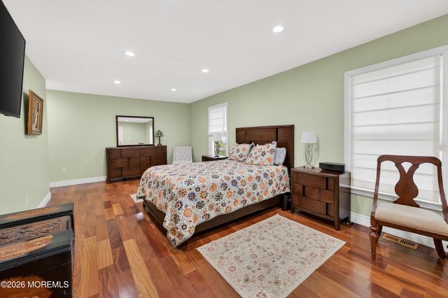 1 Persimmon Drive, Jackson, NJ 08527