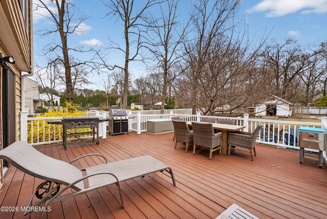 1 Persimmon Drive, Jackson, NJ 08527