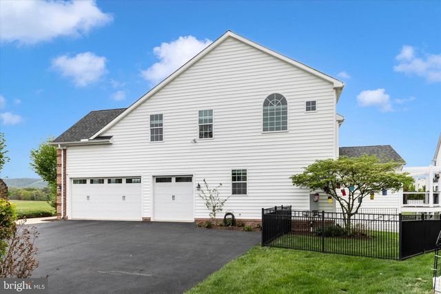 5516 YOUNG FAMILY TRL W, Adamstown, MD 21710