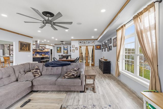 2150 Old School Road 354, Mound, MN 55364