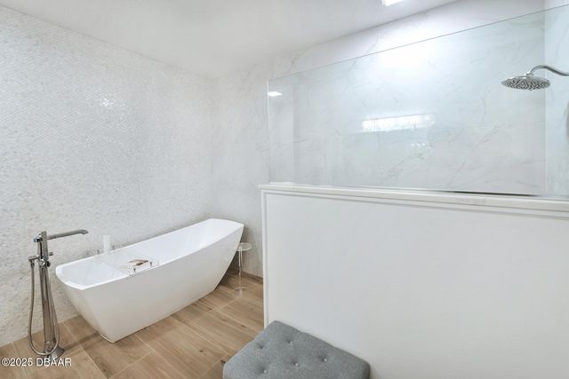 3447 Luna Bella Lane, New Smyrna Beach, FL 32168