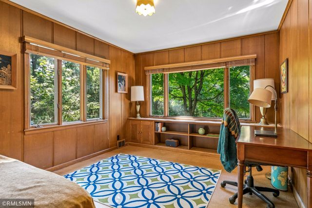 45 Evergreen Road, Dellwood, MN 55110