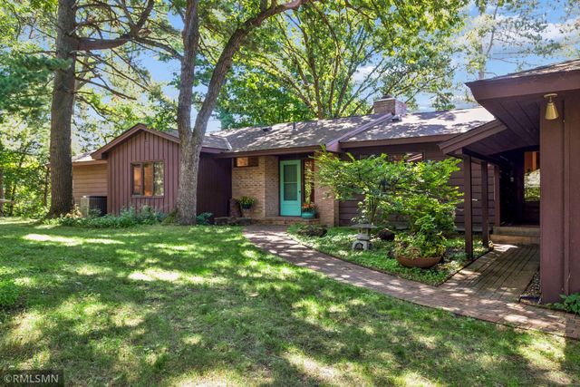 45 Evergreen Road, Dellwood, MN 55110