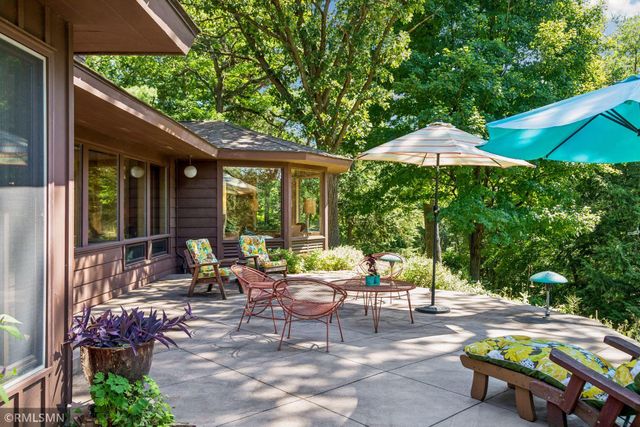 45 Evergreen Road, Dellwood, MN 55110