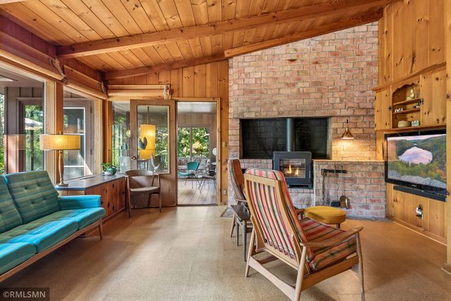 45 Evergreen Road, Dellwood, MN 55110