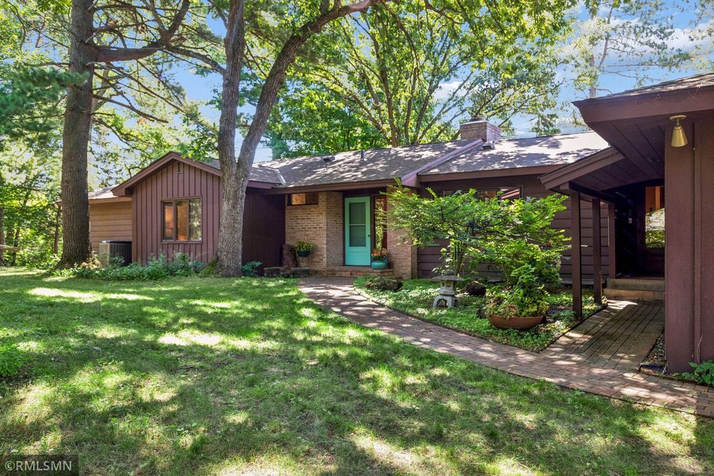 45 Evergreen Road, Dellwood, MN 55110 — photo 2