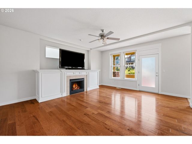 2422 W 10TH St, Washougal, WA 98671