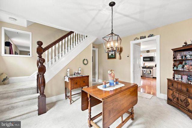 3 MAPLE AVE, Paoli, PA 19301