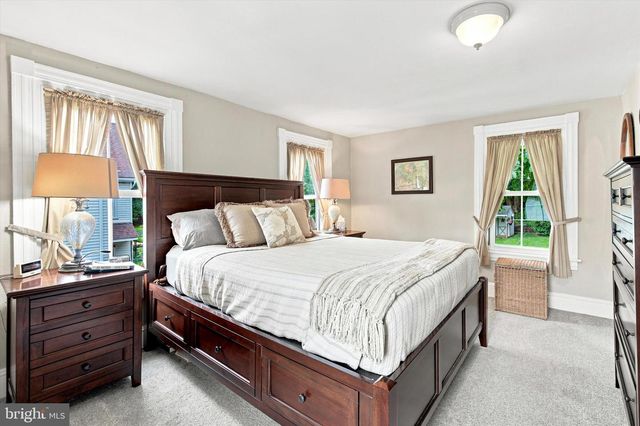 3 MAPLE AVE, Paoli, PA 19301
