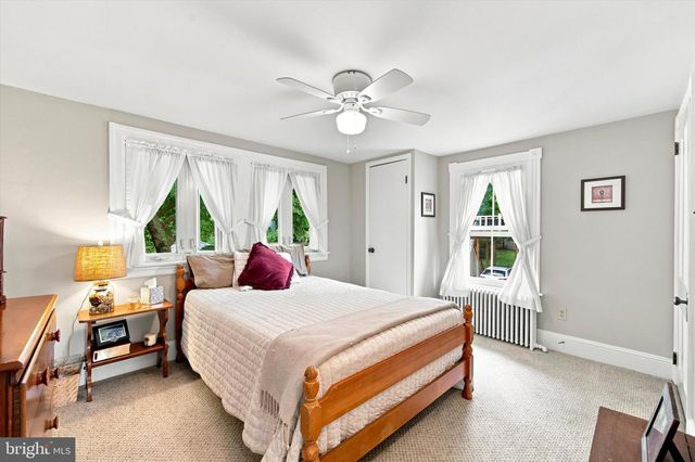 3 MAPLE AVE, Paoli, PA 19301