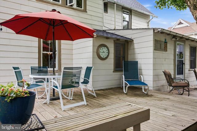 3 MAPLE AVE, Paoli, PA 19301