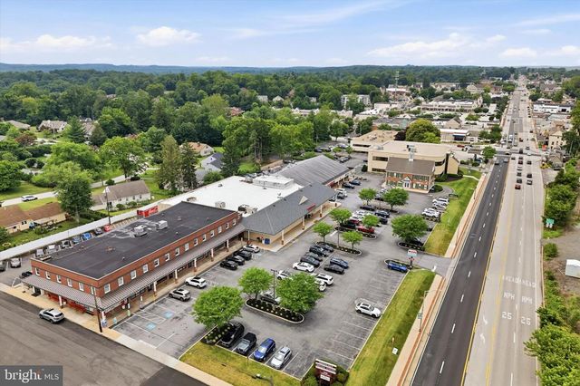 3 MAPLE AVE, Paoli, PA 19301