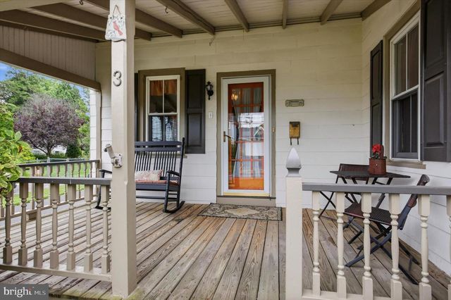 3 MAPLE AVE, Paoli, PA 19301