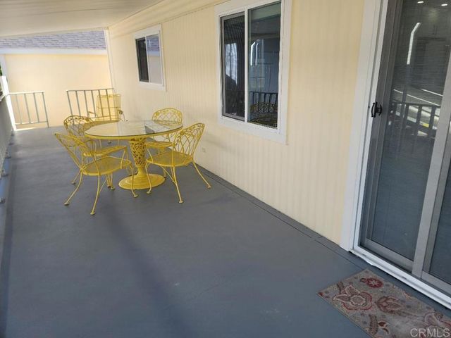 245 W Bobier Drive 90, Vista, CA 92083