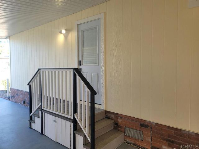 245 W Bobier Drive 90, Vista, CA 92083