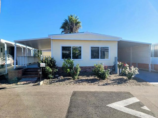 245 W Bobier Drive 90, Vista, CA 92083