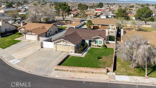 42637 Calandri Lane, Lancaster, CA 93536