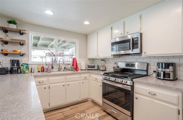 42637 Calandri Lane, Lancaster, CA 93536