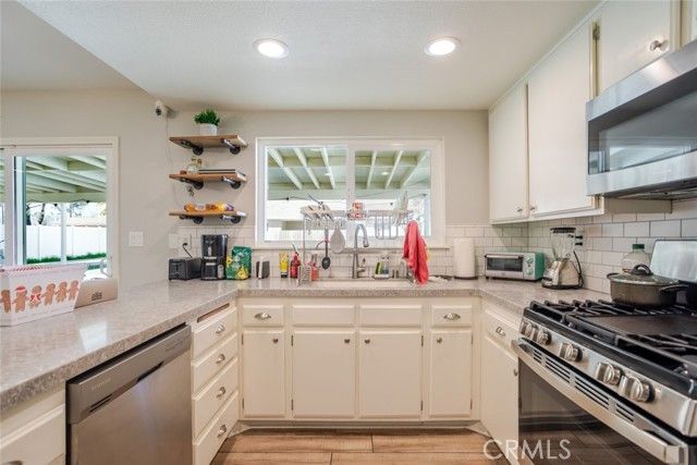 42637 Calandri Lane, Lancaster, CA 93536