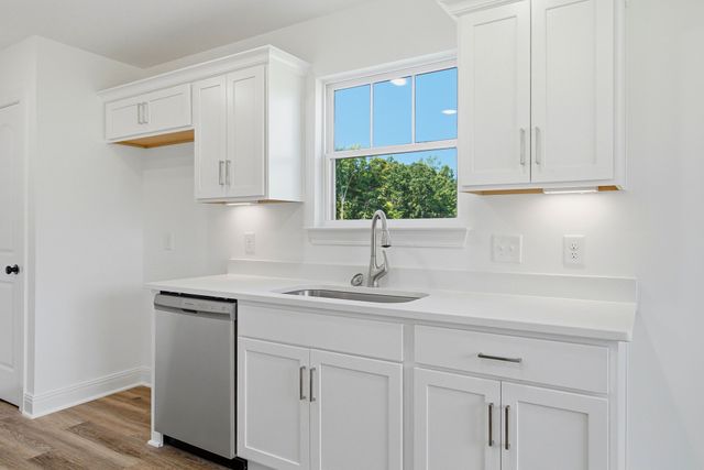 400 Marcella Court, Dickson, TN 37055