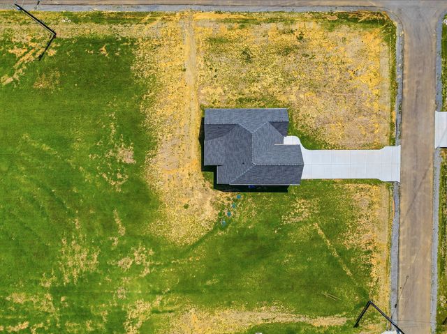 400 Marcella Court, Dickson, TN 37055