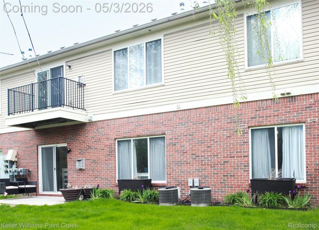 3546 Eagle Creek Drive, Shelby Charter Township, MI 48317