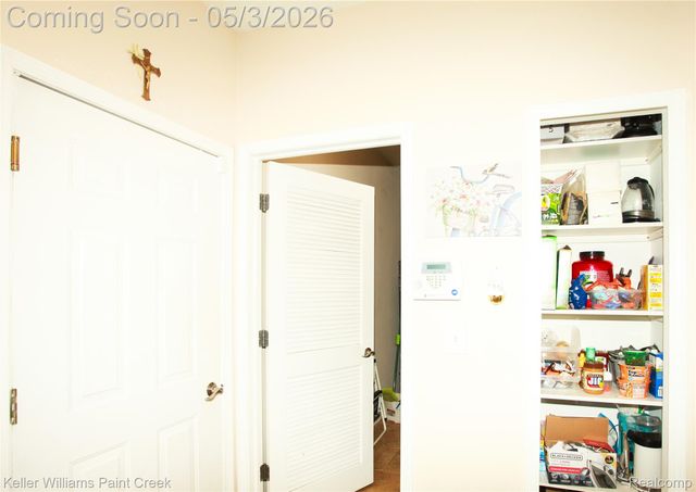 3546 Eagle Creek Drive, Shelby Charter Township, MI 48317