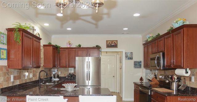 3546 Eagle Creek Drive, Shelby Charter Township, MI 48317