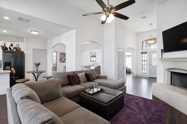 529 5th Street, Grand Prairie, TX 75050
