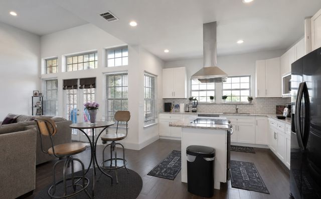 529 5th Street, Grand Prairie, TX 75050
