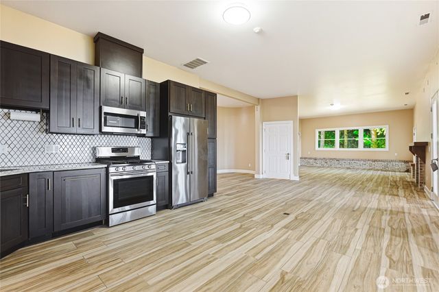 3065 Oak Bay Road, Port Hadlock, WA 98339