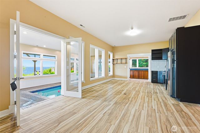 3065 Oak Bay Road, Port Hadlock, WA 98339