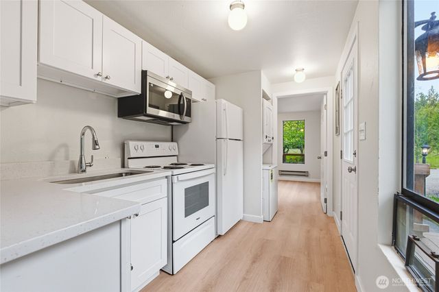 3065 Oak Bay Road, Port Hadlock, WA 98339