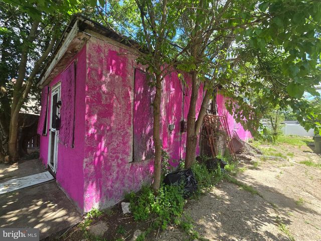 245 LINDEN AVE, Glenside, PA 19038