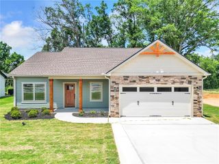 110 Saluda Street, Belton, SC 29627