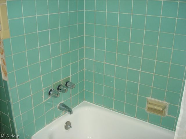 24500 Puritan Road, Euclid, OH 44123