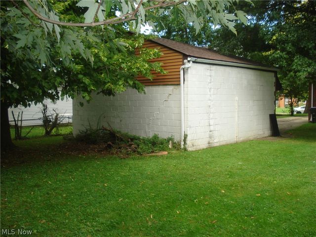 24500 Puritan Road, Euclid, OH 44123