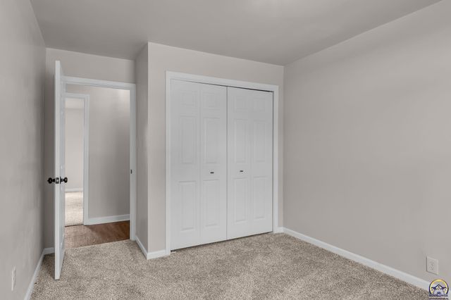5436 SW 69th St, Auburn, KS 66402