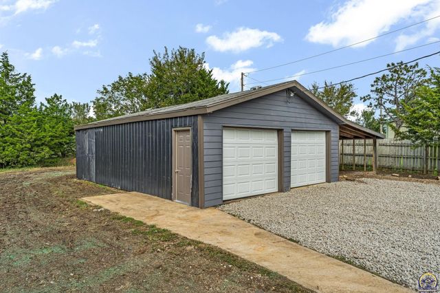 5436 SW 69th St, Auburn, KS 66402