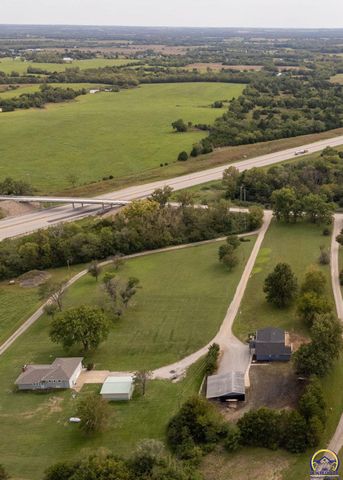 5436 SW 69th St, Auburn, KS 66402