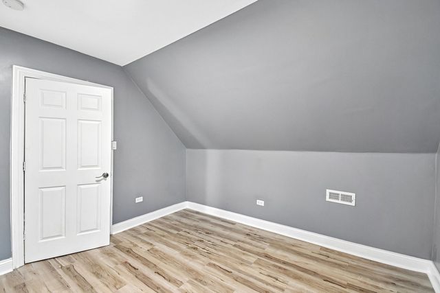 6748 S Wabash Avenue, Chicago, IL 60637