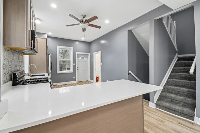 6748 S Wabash Avenue, Chicago, IL 60637
