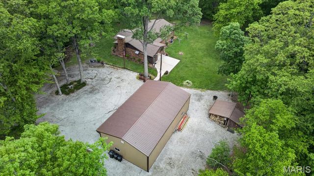1565 Centerville Road, Columbia, IL 62236