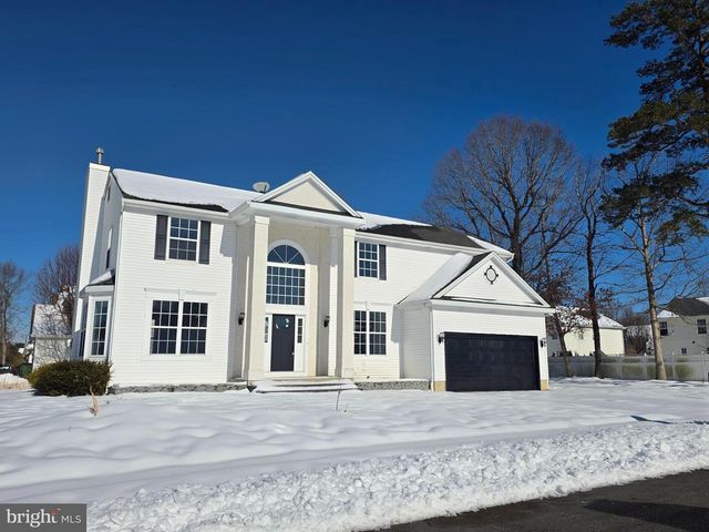 6054 WILMINGTON AVE, Egg Harbor Township, NJ 08234